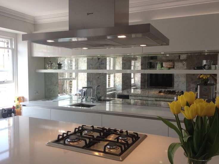 kitchen with mirror wall